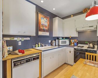 Amazing views, multi-level decks, full kitchen and pool. - San Rafael - Keuken