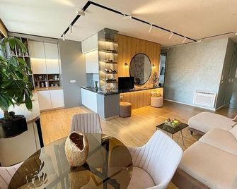 Green Terrace Apartments Tirana - Tirana - Living room