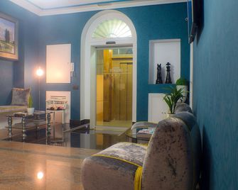 Hostal Oriente - Madrid - Hall