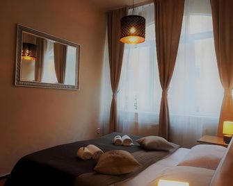 Hotel Augustus et Otto - Prague - Bedroom