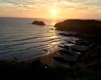 Bwthyn Graig, Llanrhian, Pembrokeshire. Short walk to Porthgain & Beach - Solva - Beach