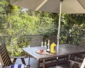 Coolum Beachfront Luxury for Family and Friends - Yaroomba - Balcony