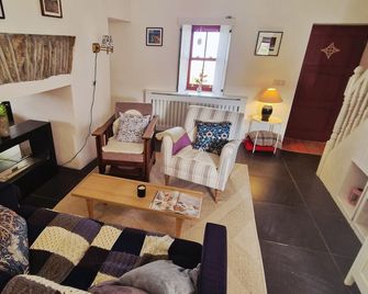 Beautiful cottage with ocean views on Inishmore, accommodating up to 4 people - Inishmore - Sala