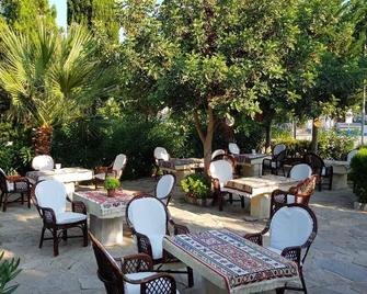 Medusa House Boutique Hotel - Didim - Patio