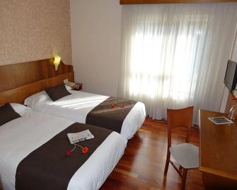 Hotel El Pescador - Oleiros - Slaapkamer