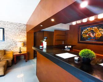 Hotel Colonial Cancun - Cancún - Front desk