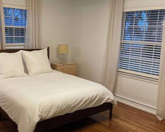 Charming 3-bedroom house in Connersville. - Connersville - Habitación