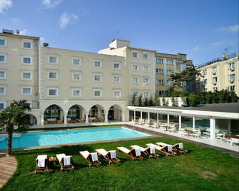 Holiday Inn Istanbul City By IHG - Istambul - Edifício