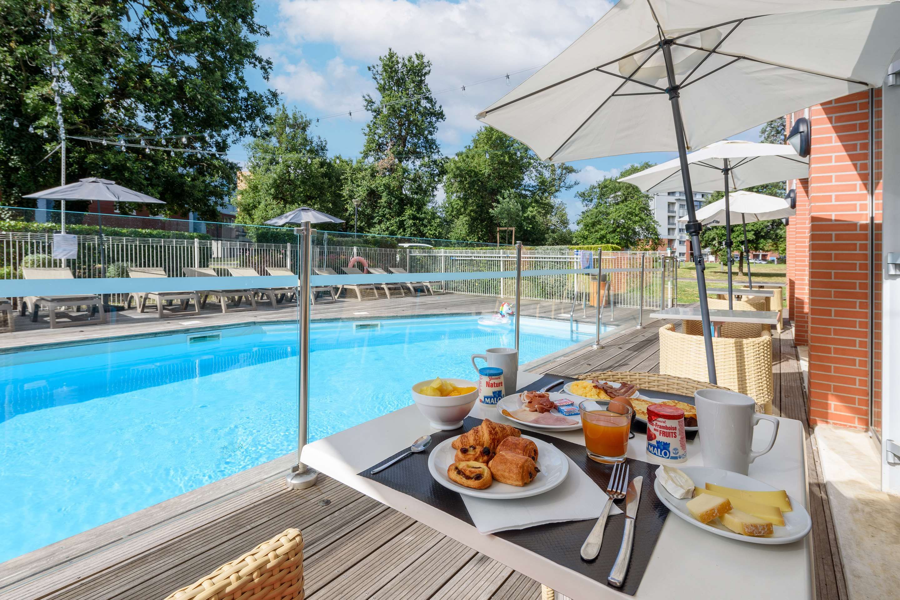 Clarion Aparthotel Toulouse Le Parc de l'Escale - Toulouse - Zwembad