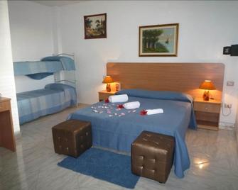 La Valle Verde - Zambrone - Bedroom