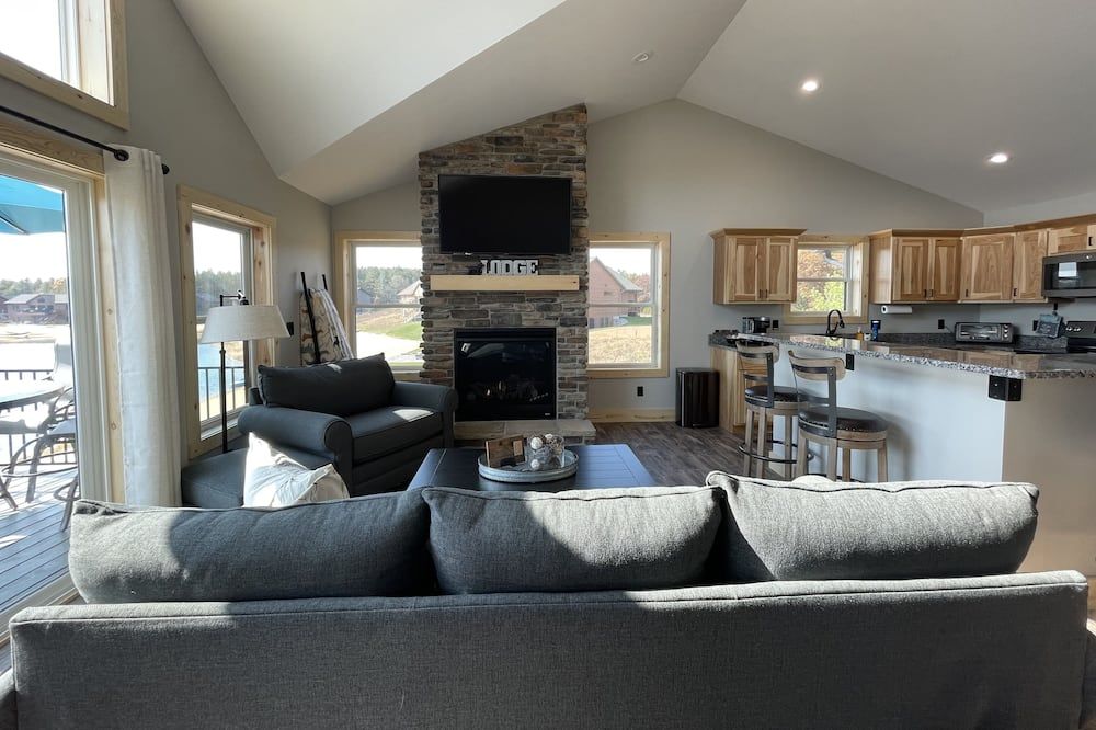 All-Season Beach House Castle Rock Lake - Larry's Lodge - New Lisbon - Sala de estar