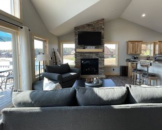 All-Season Beach House Castle Rock Lake - Larry's Lodge - New Lisbon - Sala de estar