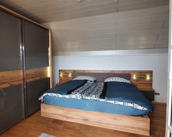 Welcome to the Family-Relax vacation home - Bad Staffelstein - Slaapkamer