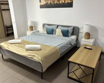Piata Uniri Cozy Inn - Bucharest - Bedroom