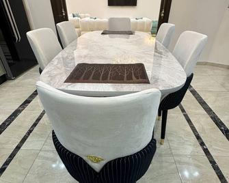 Luxury Villa, Central Ac, Bbq, Ideal For Events - Mahdia - Dining room