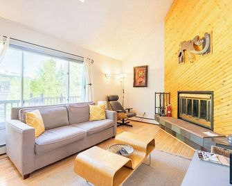 Sundance at Warriors Mark #4 - Breckenridge - Living room