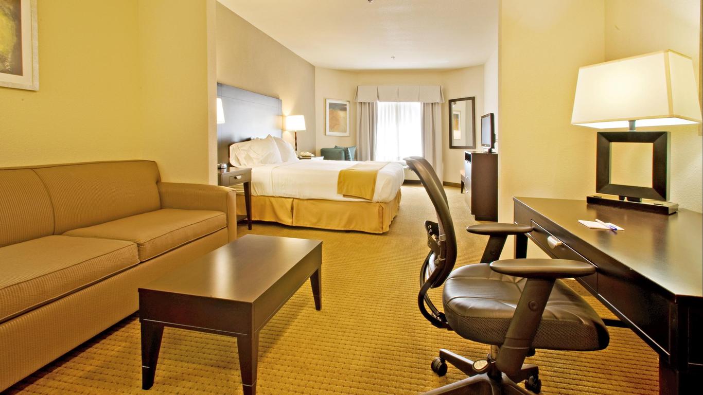 Holiday Inn Express Hotel & Suites Shamrock North