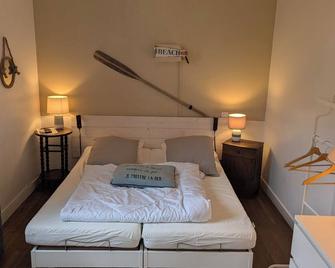 Escale Idéale - Family Gite Gaming 12 Vacationers - Damgan - Bedroom