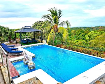 Lakeview Granada Hotel Boutique - Granada - Pool