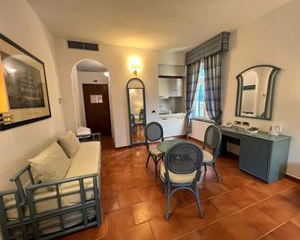 Hotel Clelia Logis - Deiva marina - Living room
