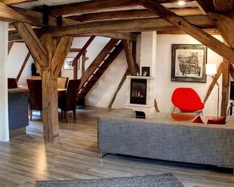 Rustic Premium Apartment in Old City - Rothenburg ob der Tauber - Vardagsrum