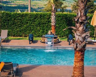 Babil Bungalow Boutique Hotel - Kartepe - Piscina