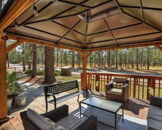 88 Acres Cottage in Big Bear w HotTub - Big Bear - Balcón