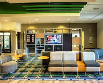 Holiday Inn Express Richmond - Richmond - Lounge