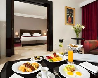 فندق باريس تونس - تونس