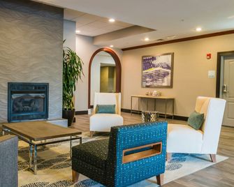 Holiday Inn Express & Suites Jackson By IHG - Jackson - Huiskamer