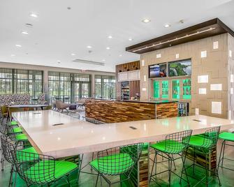 Courtyard by Marriott Longview North - Longview - Hành lang
