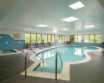 Enjoy the Perks! 2 Pet-friendly Units, Free Breakfast & Parking, Indoor Pool! - Danville