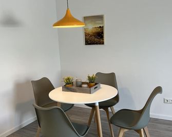 Der Schwan, Innenstadt, 2022 renoviert - Düren - Essbereich