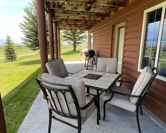 Harris Hideaway in the Gravelly Foothills - Ennis