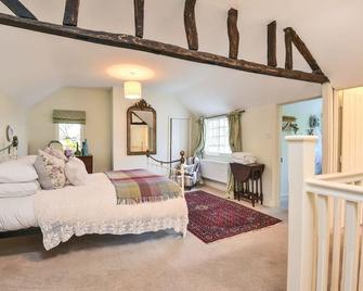 The Secret Cottage in the centre of historic Kimbolton village, Cambridgeshire - St. Neots - Bedroom
