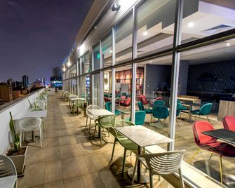 Hampton by Hilton Lima San Isidro - Lima - Restaurant