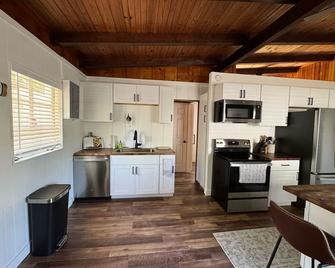 Lakefront Cottage in Secluded Cove - Sunrise Beach - Kitchen