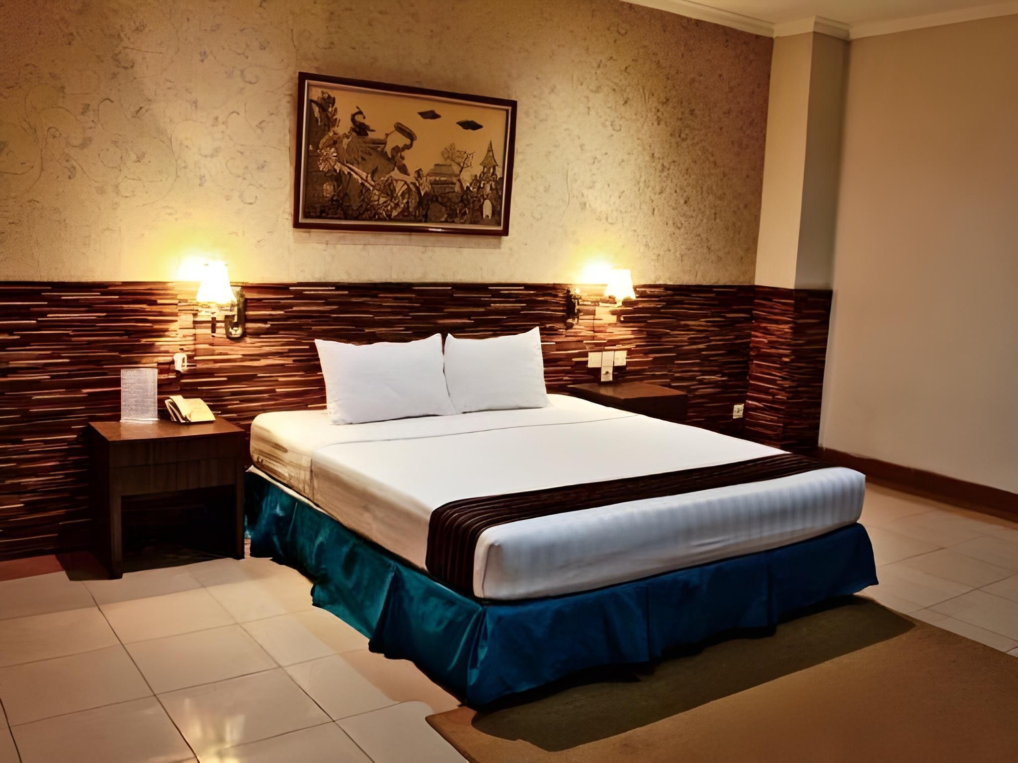 Zamrud Hotel & Convention - Cirebon - Quarto
