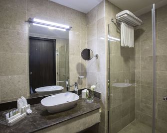The Town Hotel Doha - Doha - Baño