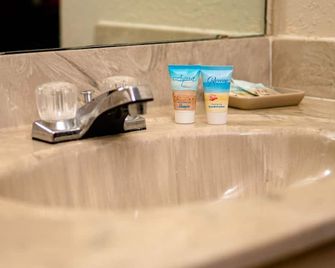Sevilla Inn - Near Medieval Times - Kissimmee - Rumsfaciliteter