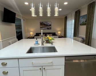 Home in Perry Hall area - Nottingham - Cocina