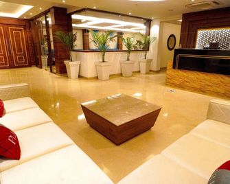 Playotel Premier Vijay Nagar - Indore - Lobby