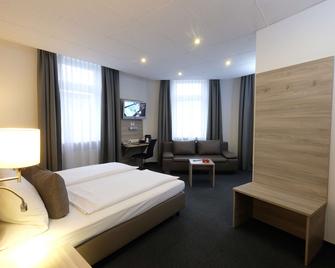 هوتل هوهين ستوفين - كوبلينز - غرفة نوم