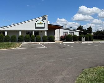 Budgetel Inn & Suites - Columbus - Edificio