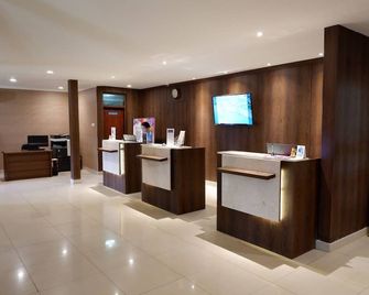 Sanghyang Indah Spa resort - Anyar - Recepción