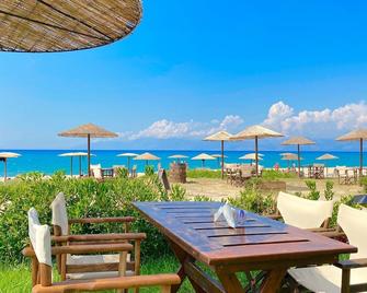 Asteraki Poolside Apartment by DadoVillas - Acharavi - Patio