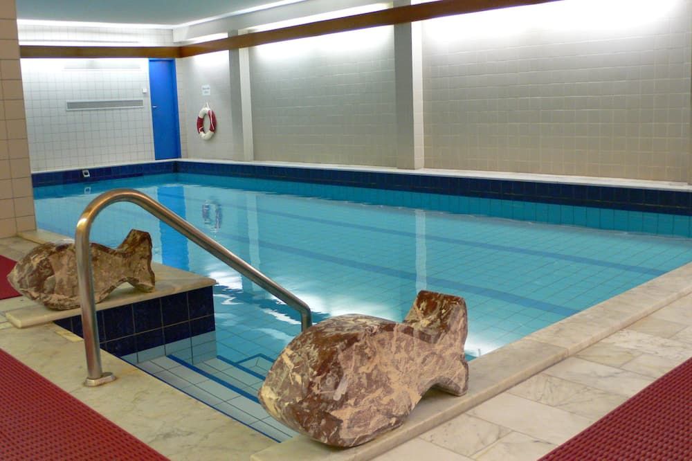 Meran - Saarbrücken - Pool