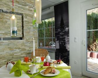 Apartment Night and Day (60 m²) on Lake Starnberg - Pöcking am Starnberger See - Restaurant