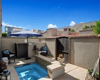 Blocks From Downtown Palm Springs! Close To The Casino, Trails And Night Life! - Palm Springs - Piscina
