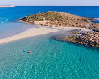 Villa Christia Maris Large Private Pool Walk to Beach Sea Views A C Wifi - 2187 - Neo Chorio - Playa